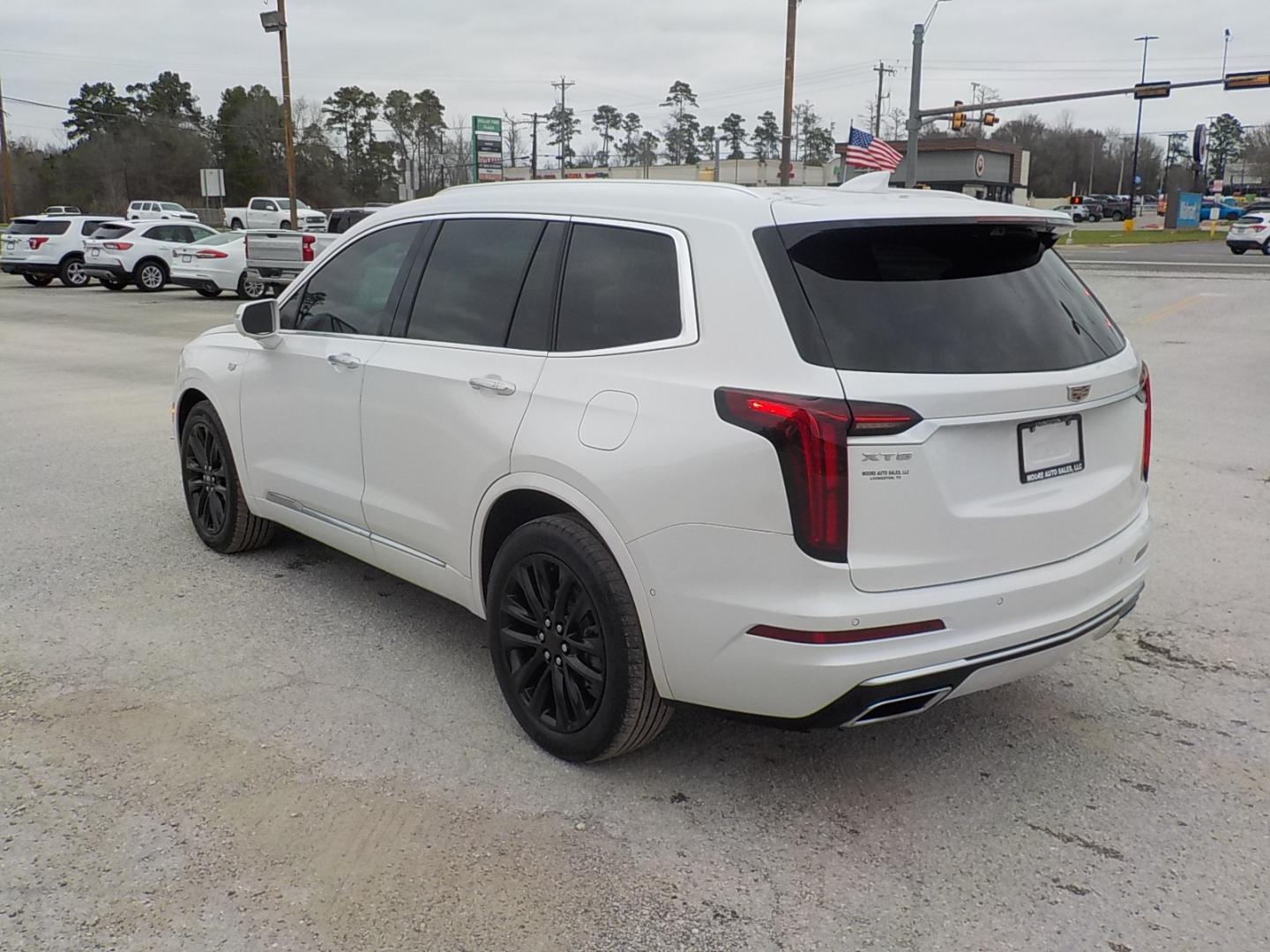 2020 White /Black Cadillac XT6 (1GYKPCRS2LZ) , located at 1617 W Church Street, Livingston, TX, 77351, (936) 327-3600, 30.710995, -94.951157 - ONE OWNER!! LOW LOW MILES!! WOW! Come cruise in the Cadi! This thing is sporty! - Photo#5